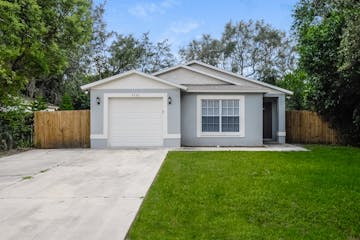 4739 Whiteway Dr Tampa, FL 33617
